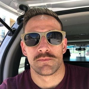 Meet your Posher, Tom